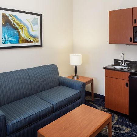 Holiday Inn Express & Suites Midland Loop 250 By Ihg Exterior photo
