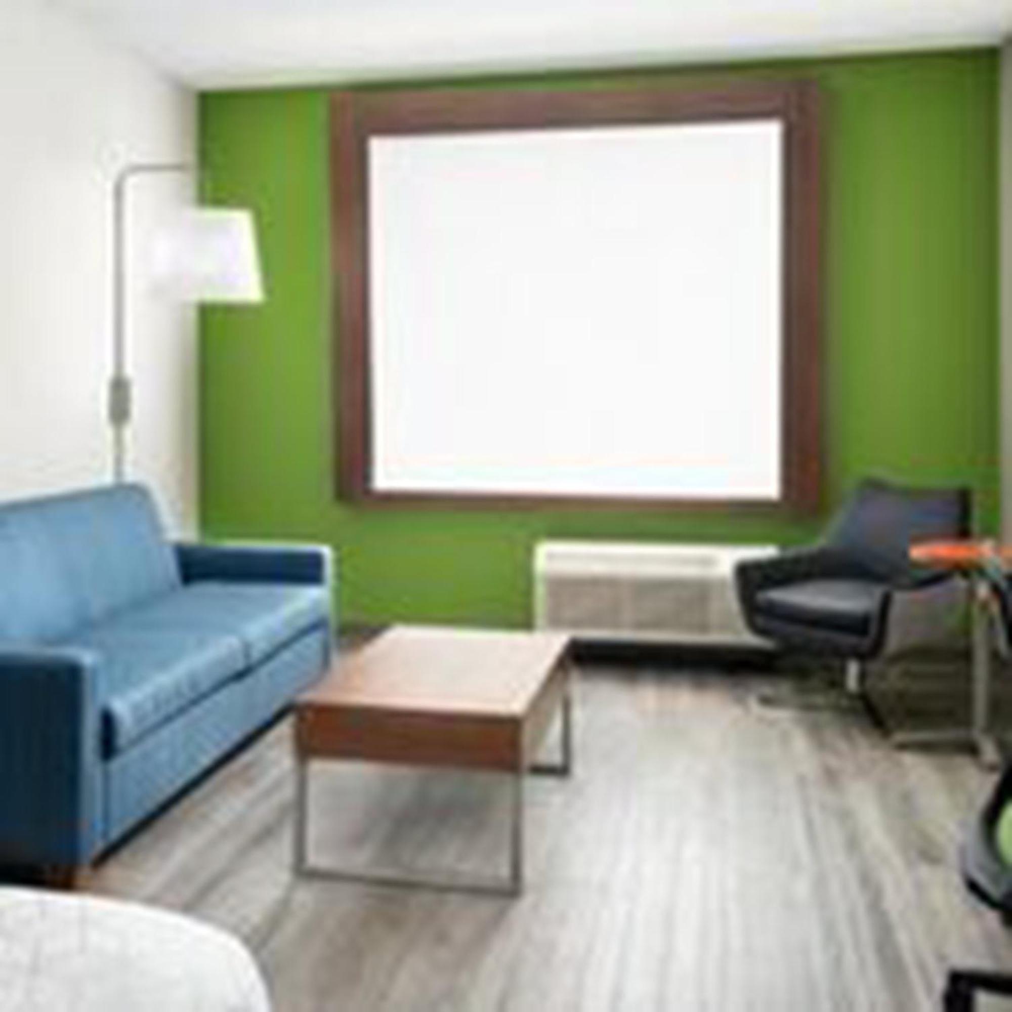 Holiday Inn Express & Suites Midland Loop 250 By Ihg Exterior photo