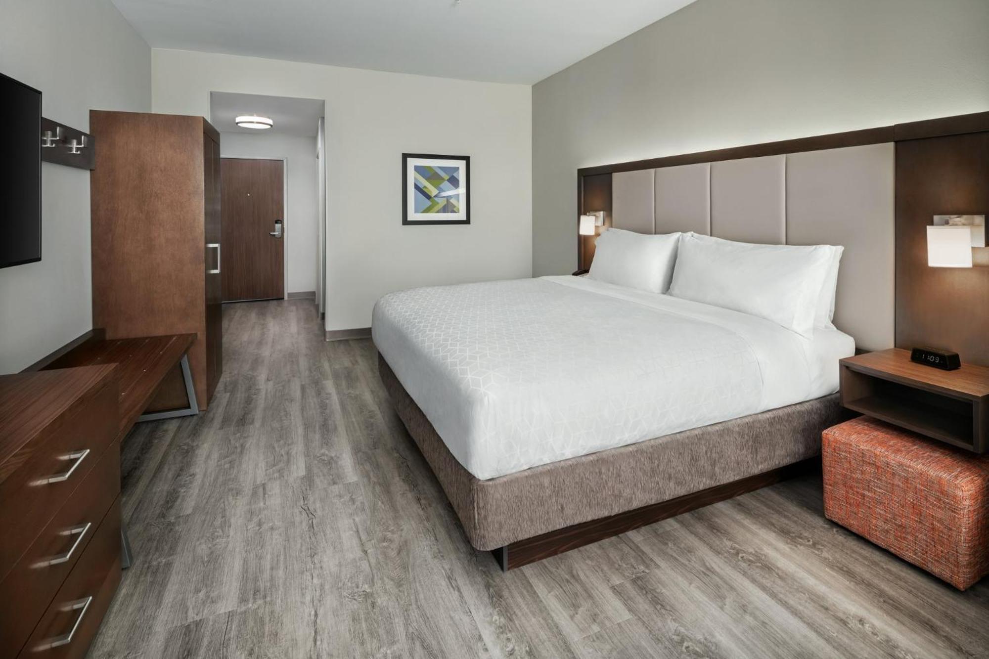 Holiday Inn Express & Suites Midland Loop 250 By Ihg Exterior photo