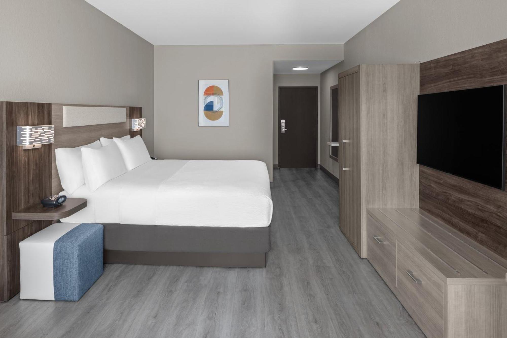Holiday Inn Express & Suites Midland Loop 250 By Ihg Exterior photo